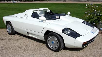 Uno de los modelos destacados de Isdera: el Spyder 036i