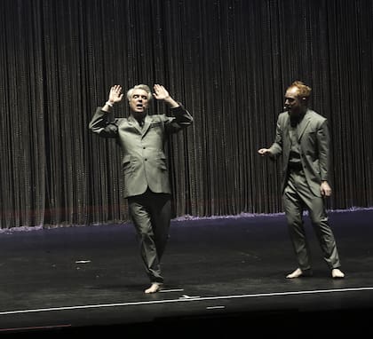 Uno de los momentos teatrales del recital