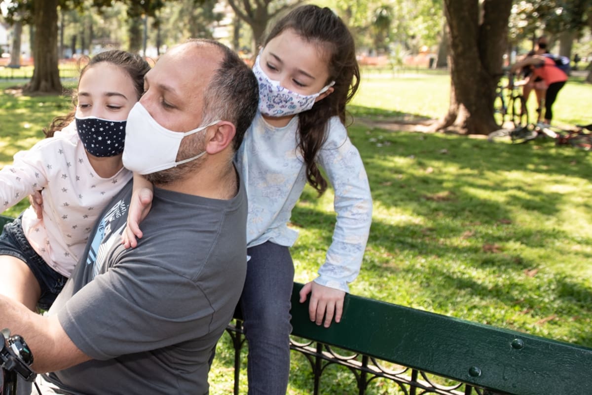 Uno de los principales efectos de la cuarentena fue superponer los tiempos laborales, escolares y de ocio, generando un estado de confusión que desarticula horarios, roles y ritmos biológicos
