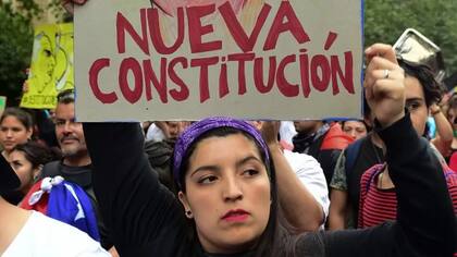 Uno de los principales reclamos de los manifestantes era la reforma de la Constitución