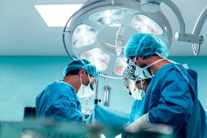 Uno de los productos prohibidos se encuadra dentro de la definición de producto médico y el otro es un instrumento electroquirúrgico (Foto: Santypan/ IStock)