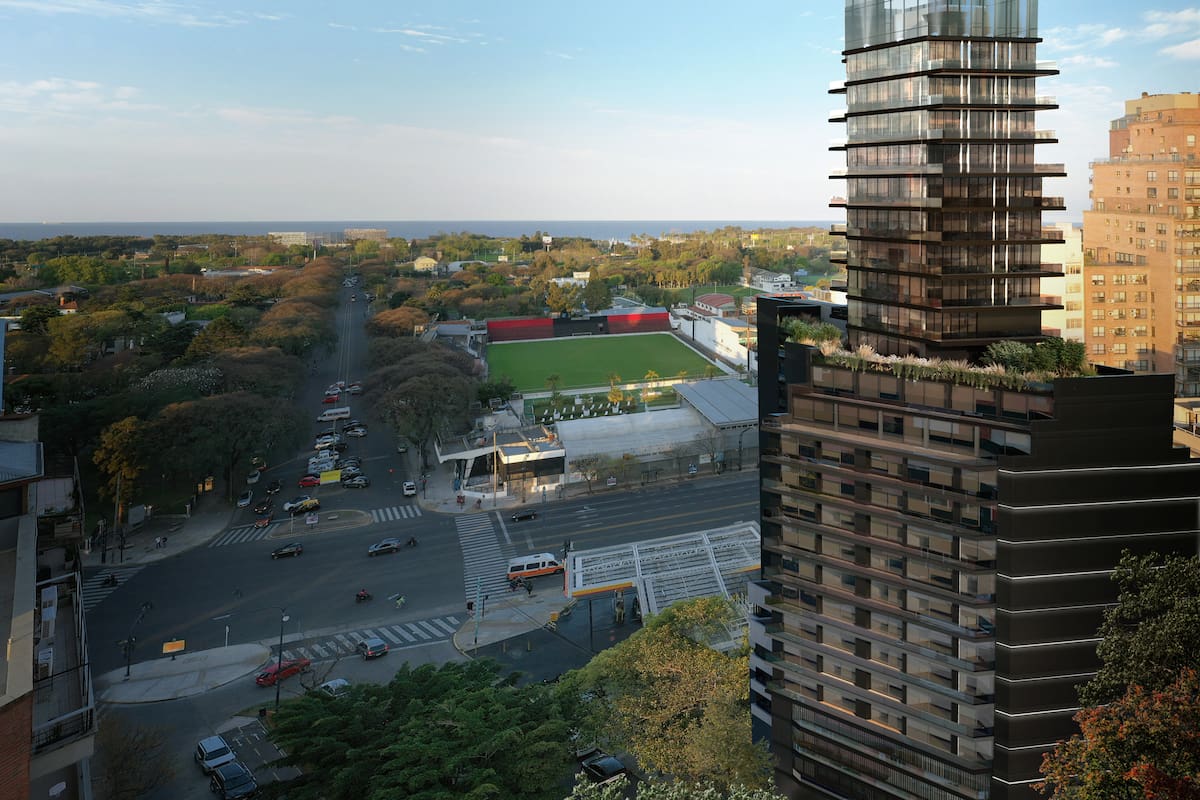 Uno de los proyectos en construcción en la zona, en la esquina de Viela y Comodoro Ridavavia