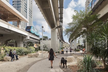 Uno de los proyectos más ambiciosos es The Underline, en el afán de convertirla en un lugar en el que se priorice una mayor movilidad peatonal y también el uso de las bicicletas