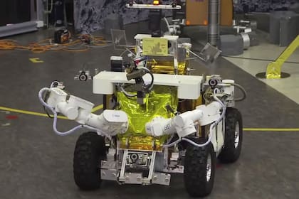 Uno de los robots empleados en el proyecto METERON de la Agencia Espacial Europea, que planea analizar a Marte mediante humanoides controlados por astronautas que orbitan el planeta rojo
