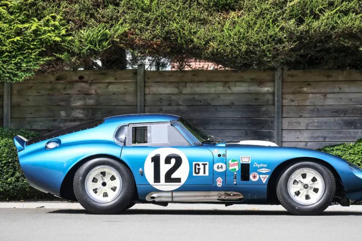 Uno de los seis Shelby Cobra Daytona Coupe de 1964 se vendió por US$42.905.000 (Gooding Christie´s)