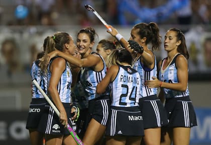 Uno de los siete festejos de Las Leonas ante China