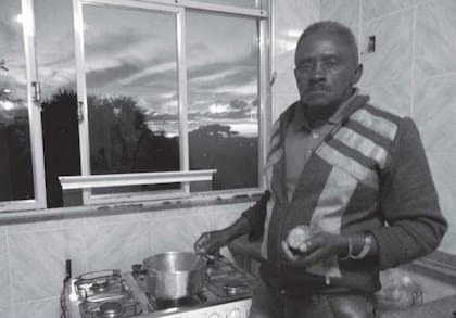 Uno de los sobrevivientes, Antônio Gomes da Silva, que habló con la periodista (Foto: libro Holocausto Brasileiro de Daniela Arbex)