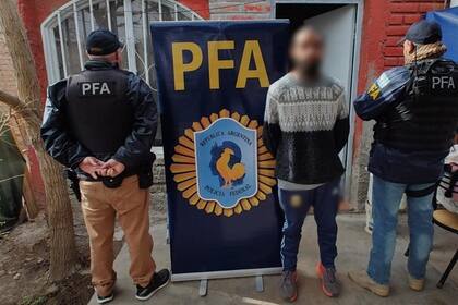 Uno de los sospechosos detenidos en Mendoza