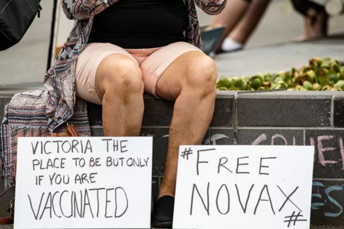 Uno de los tantos carteles de apoyo a Novak Djokovic durante su fatídica estadía en Melbourne, donde su participación en el Abierto de Australia todavía está en duda