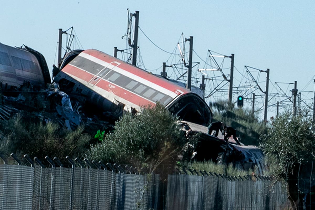 Uno de los trenes que chocó a alta velocidad en Toledo