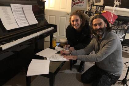 Uno de los últimos hallazgos de Javier Limón es la cantante argentina Delfina Cheb. "Es un trago de agua fresca, una chica muy inteligente"