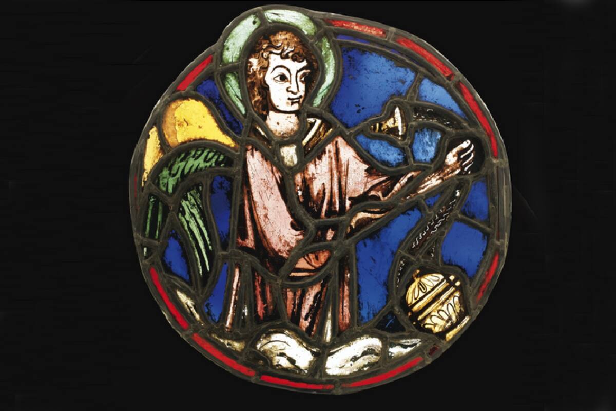 Uno de los vitrales subastados en Sotheby's que perteneció a la catedral de Notre Dame