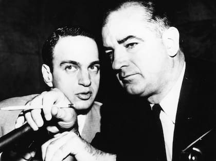 Uno de sus primeros roles de relevancia nacional fue el de asesor del senador republicano Joe McCarthy, quien lanzó una campaña de persecución "en contra de los comunistas" en los años 50 en EE.UU