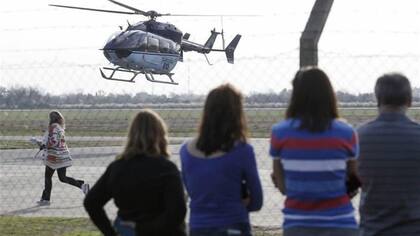 Unos 30 pilotos realizan una búsqueda paralela del avión perdido
