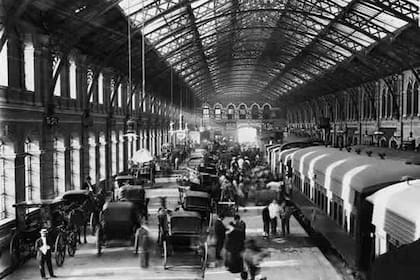 Unos 500 pampistas partieron de Constitución a bordo del Ferrocarril del Sud rumbo a Mar del Plata (imagen ilustrativa)