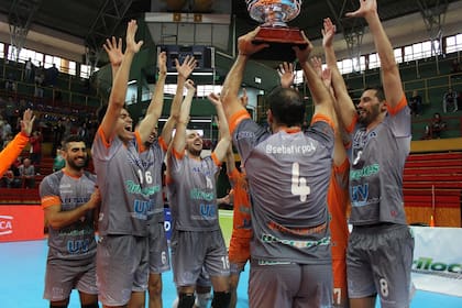 Untref festeja con el título de la Copa Argentina