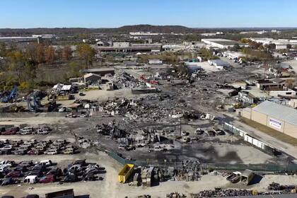 UPS y FedEx dejan de usar aviones del tipo que se estrelló en Kentucky