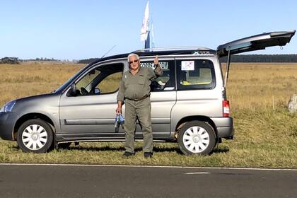 Urbano Cardozo, el catamarqueño de 80 años que lo acompañó como apoyo logístico en una etapa del periplo