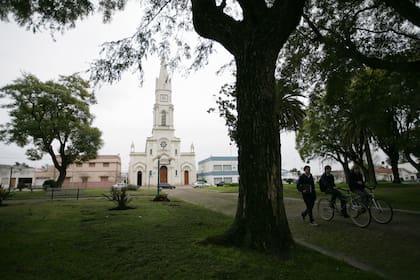 La plaza de Urdinarrain, Entre Ríos, ubicada a 265 km de Buenos Aires.