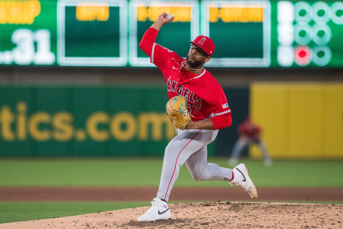 Ureña y tres relevistas de Angelinos silencian con una victoria de 7-0 a los Atléticos