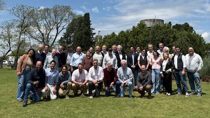 Urriza, ingeniero agrónomo y productor agropecuario, planteó la necesidad de contar con reglas que permitan impulsar nuevas inversiones en las cadenas del maíz y el sorgo