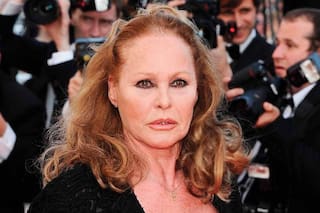 La estafa millonaria que dejó a la primera chica Bond en la ruina y la sensación de impotencia “insoportable”