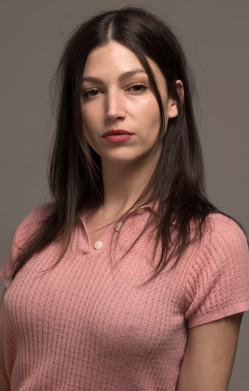 Úrsula Corberó: el luto que le dejó el éxito, las claves de su amor “a distancia” con el Chino Darín y por qué se siente argentina