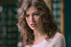 Úrsula Corberó es Camila en Lift