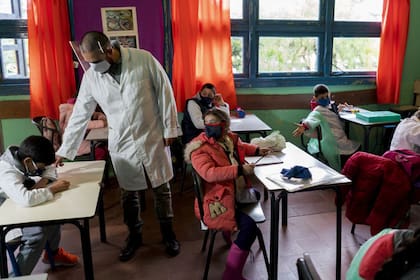 Uruguay abrió hoy más escuelas, a medida que retoma las actividades luego del relajamiento de restricciones por la pandemia de coronavirus