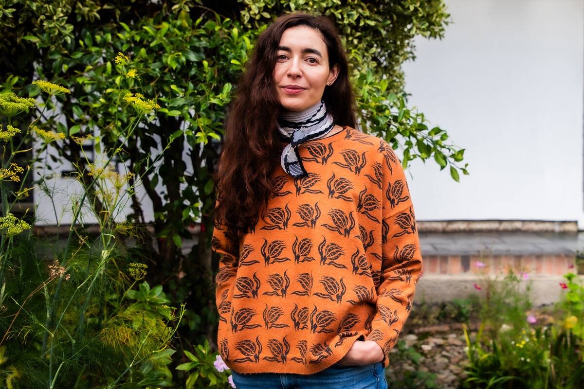 Uruguaya afincada en Colombia, Fernanda Trías consagró su ultima novela a los “bosques de niebla” del país donde hoy habita