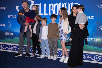 US actor Alec Baldwin (L), Hilaria Baldwin (R) and family arrive for the New York premiere of Netflix's animated film "Spellbound," on November 11, 2024. (Photo by Yuki IWAMURA / AFP)