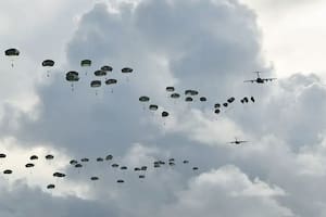 US Army paratroopers jump over Guam from US Air Force C-17 airlift planes U.S. Air Force photo by Master Sgt. Richard Ebensberger