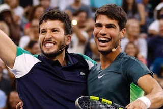 El show de tenis de Sebastián Yatra, quien recibió clases de Rafa Nadal y se lució con Carlos Alcaraz