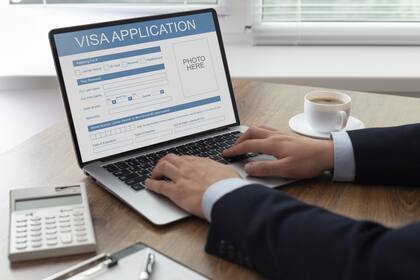 Uscis cuenta con un tope de 65 mil visas H-1B que puede entregar para cada año