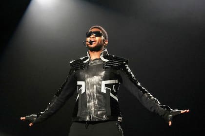 Un día como hoy de 1978 nacía el cantante estadounidense Usher.