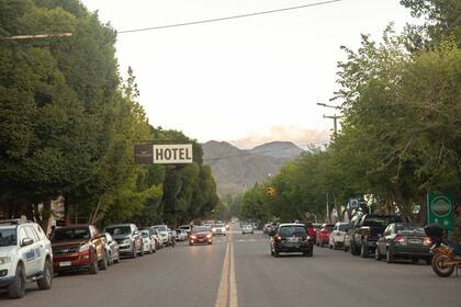 Uspallata tiene un centro tranquilo y es muy próxima a Chile.