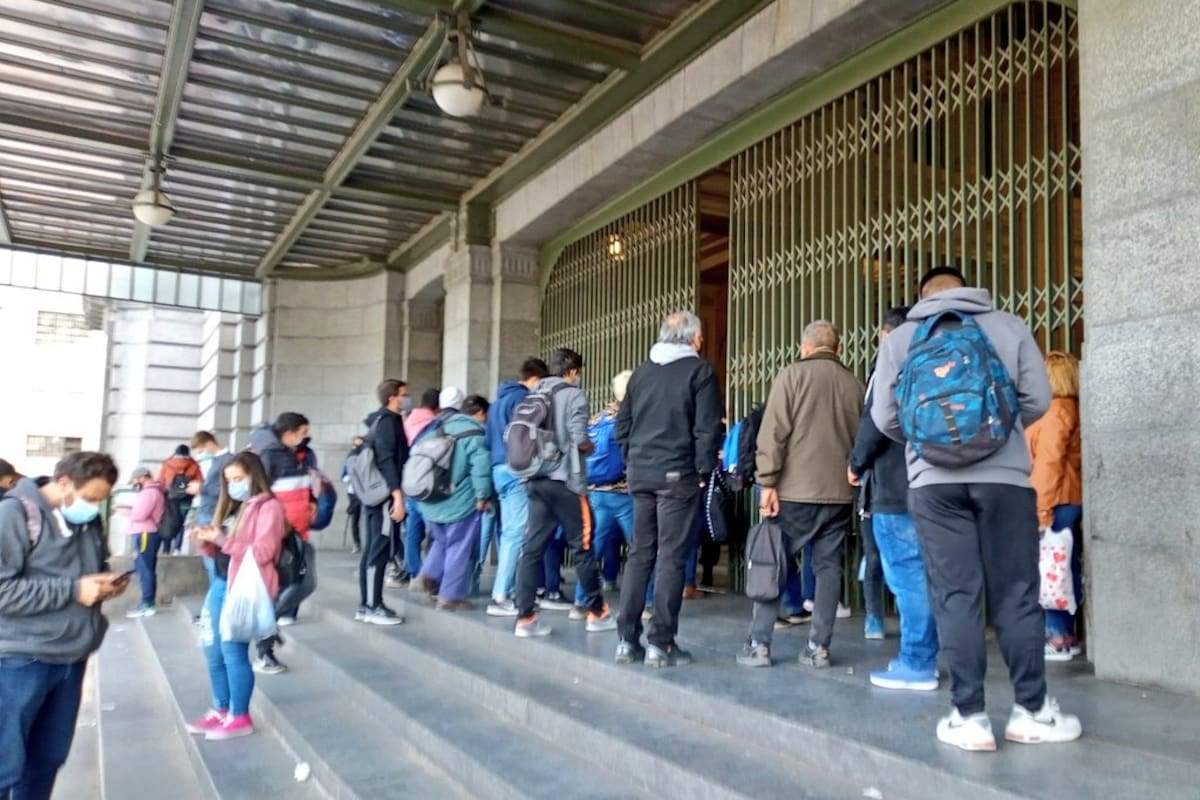 Usuarios compartieron imágenes del cierre en redes sociales