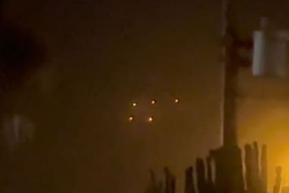 Usuarios de redes sociales publicaron imágenes y videos de avistamientos extraños en San Diego, Tijuana y Mérida; el debate sobre si se trata de ovnis o aviones sigue abierto