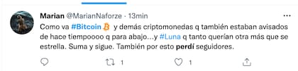 Usuarios reaccionan a la caída del bitcoin, una de las principales criptomonedas