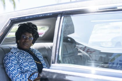 Uzo Aduba como la congresista Shirley Chisolm, eje de acaso el mejor episodio de Mrs America, miniserie centrada en la lucha por la igualdad de géneros en los años 60 en los Estados Unidos