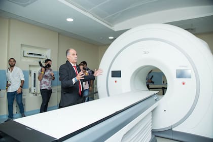 Cuenta con el tomógrafo de radioterapia más avanzado del mundo, el único de su tipo instalado en Sudamérica