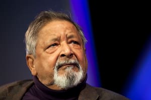 V. S. Naipaul recibió el Nobel de Literatura en 2001