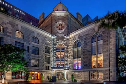 ¿Vacacionarías en un lugar embrujado?: 7 hoteles con historias oscuras