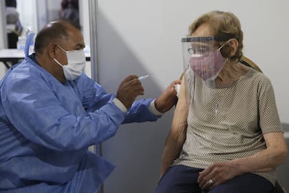 Vacunación Covid 19 en Argentina: cuántas dosis se aplicaron al 1 de octubre
