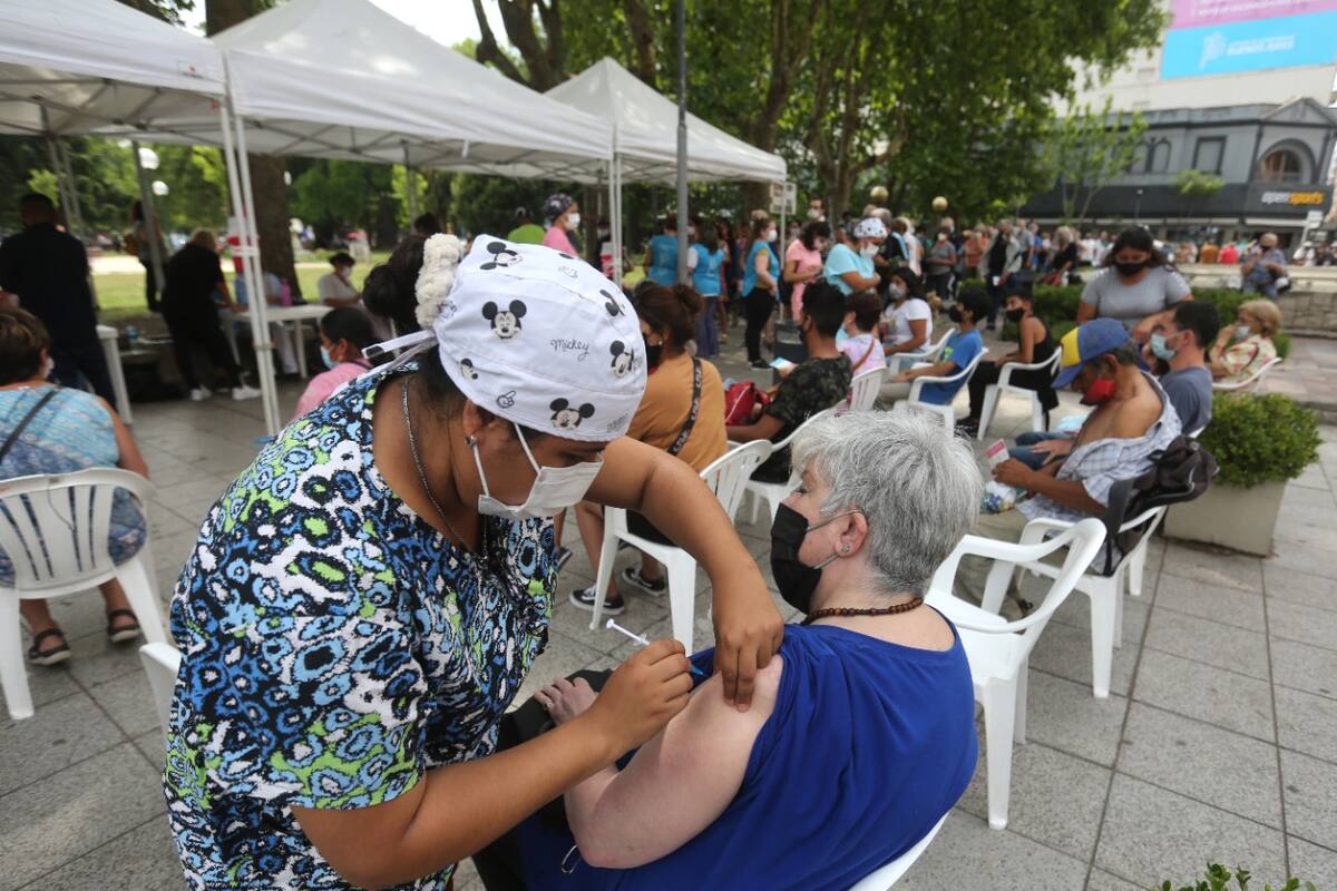 Vacunacion Mar del Plata durante las vacaciones 2022.