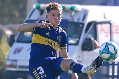 Valentín Barco, un lateral izquierdo con presente (y mucho futuro)