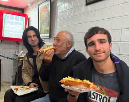 Valentín compartiendo momentos con su abuelo (Foto: @valenyan_)
