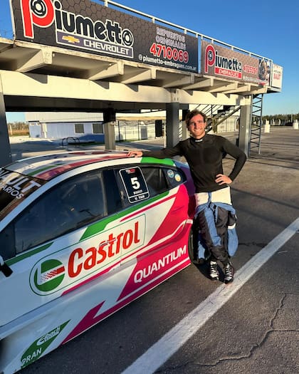 Valentín, el hijo de Romina Yan, es piloto automovilístico profesional