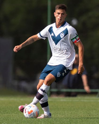 Valentín Gómez fue el mejor jugador del fútbol argentino en 2024. Ahora está en un limbo, a la espera de resolver su salida de Vélez a través de los dólares de Gillett