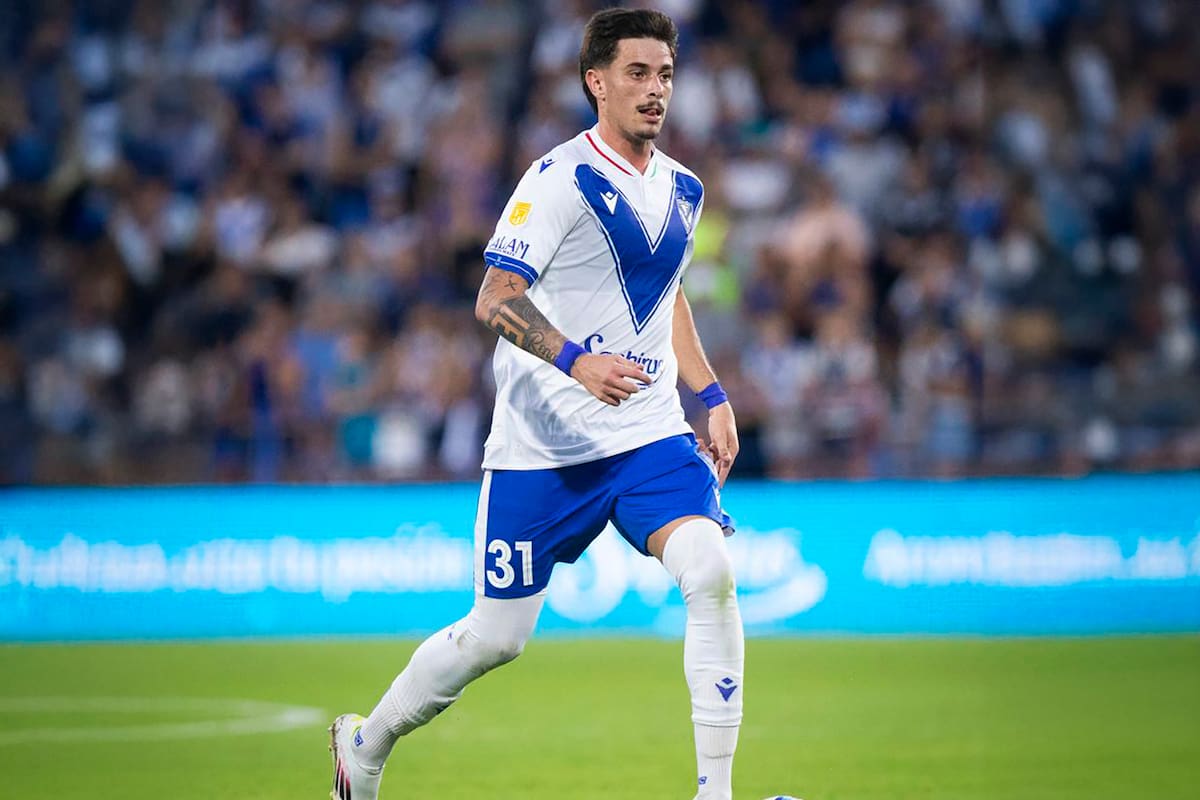 Valentin Gomez volvió a jugar con la camiseta de Vélez en el triunfo ante San Martin de San Juan, por la Fecha 9 del Torneo Apertura